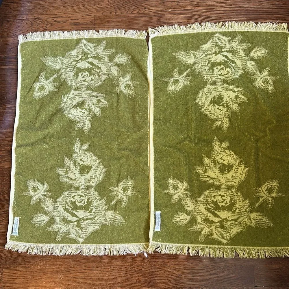 Vtg  Fieldcrest Green Floral Patterned Towel Cotton set/2 hand towels & one bath